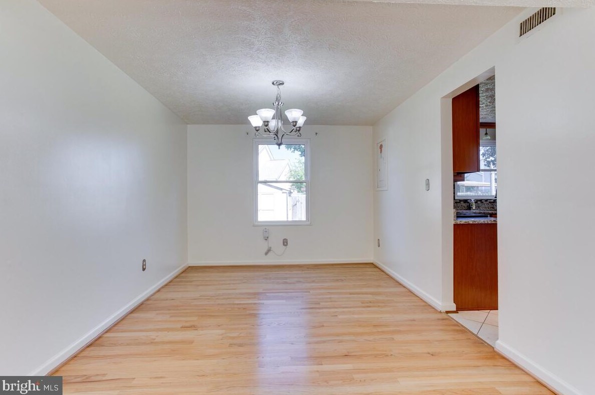 1446 Fairbanks Dr, Baltimore MD  21076-1622 exterior