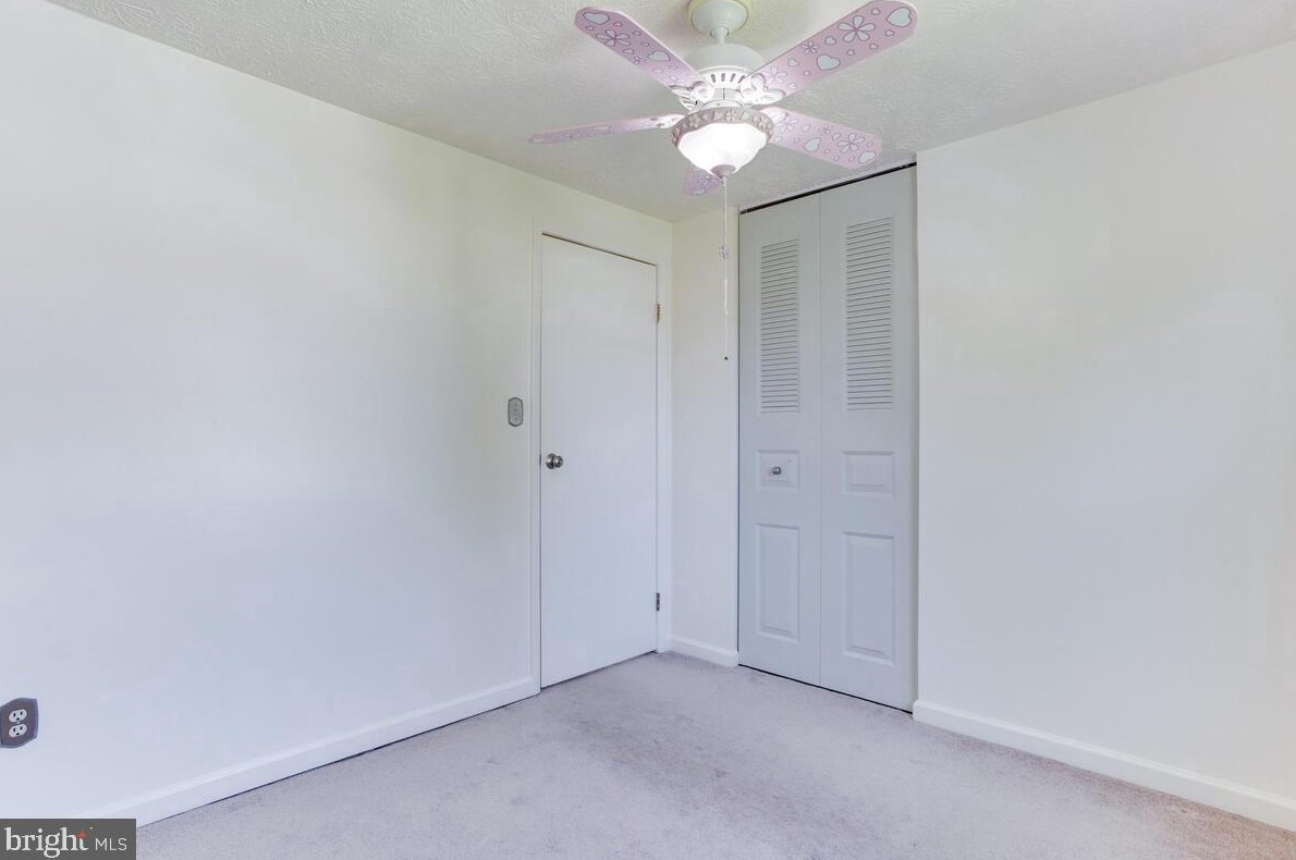 1446 Fairbanks Dr, Baltimore MD  21076-1622 exterior