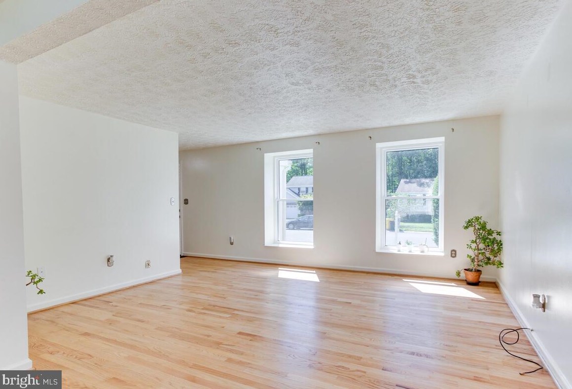 1446 Fairbanks Dr, Baltimore MD  21076-1622 exterior