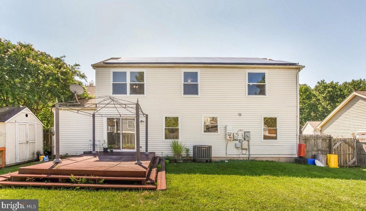 1446 Fairbanks Dr, Baltimore MD  21076-1622 exterior