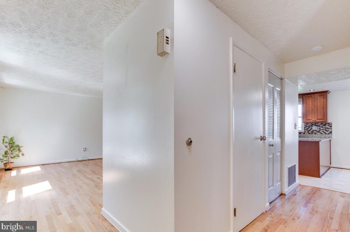 1446 Fairbanks Dr, Baltimore MD  21076-1622 exterior