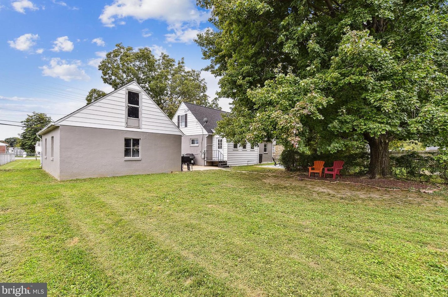 912 Hammonds Ln, Baltimore MD  21225-3337 exterior