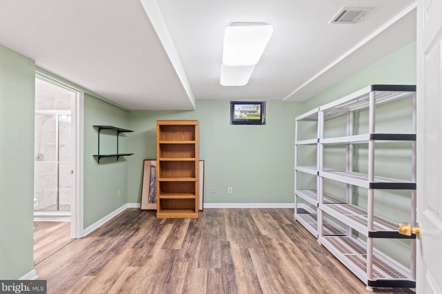 1748 Remington Dr, Crofton MD 21114-1843 exterior