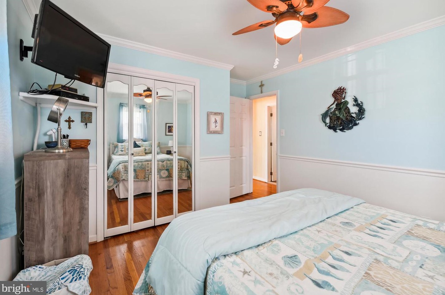 611 Brian St, Baltimore MD 21225-3806 exterior