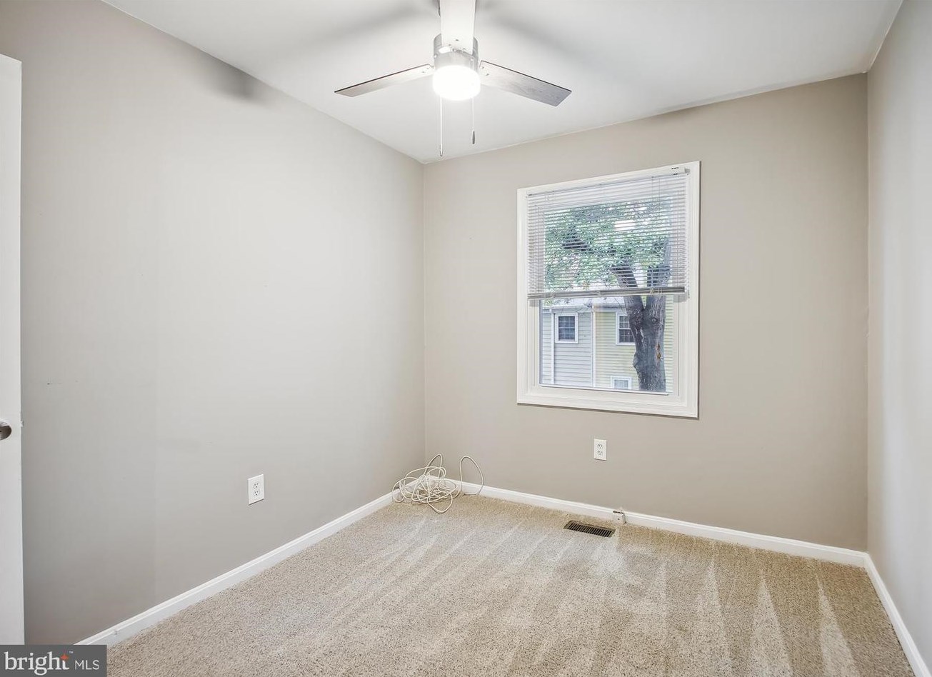 1488 Lowell Ct, Crofton MD 21114-1104 exterior