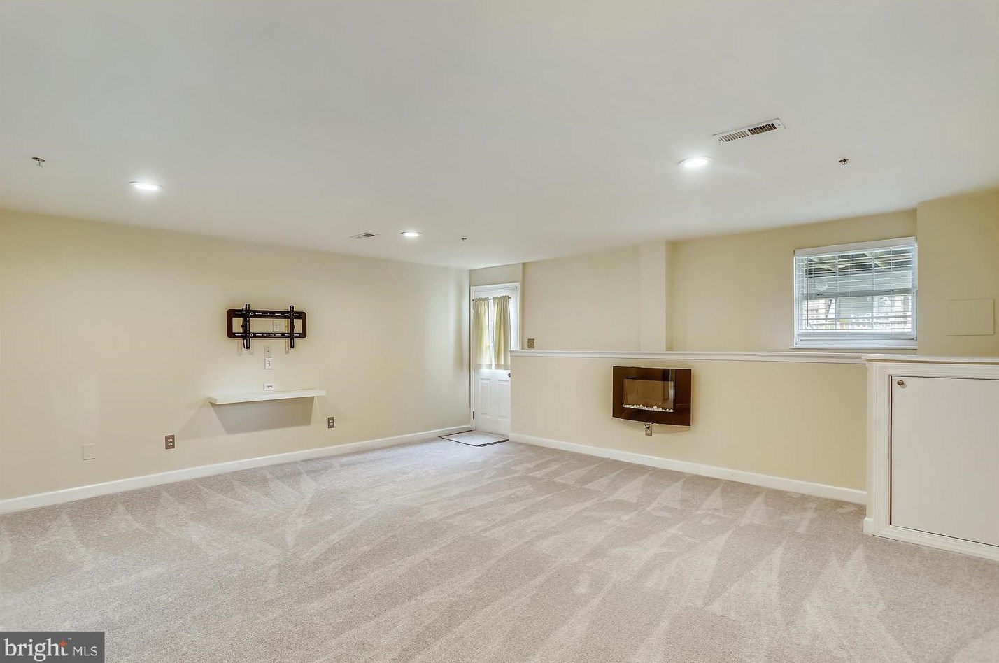 7909 River Rock Way, Baltimore MD exterior