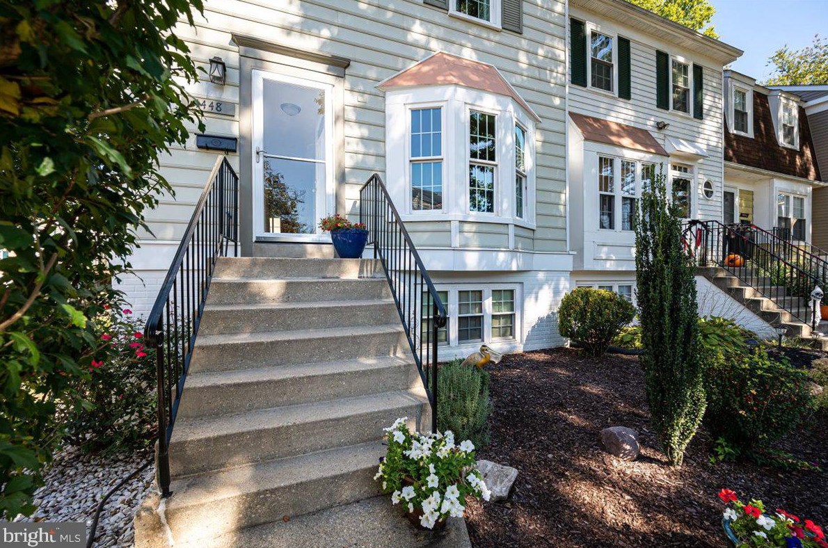 1448 Orleans Ct, Crofton MD 21114-1125 exterior