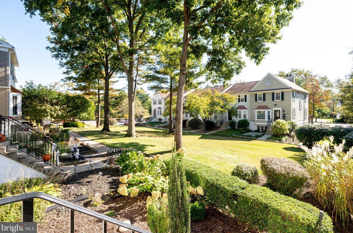 1448 Orleans Ct, Crofton MD 21114-1125 exterior