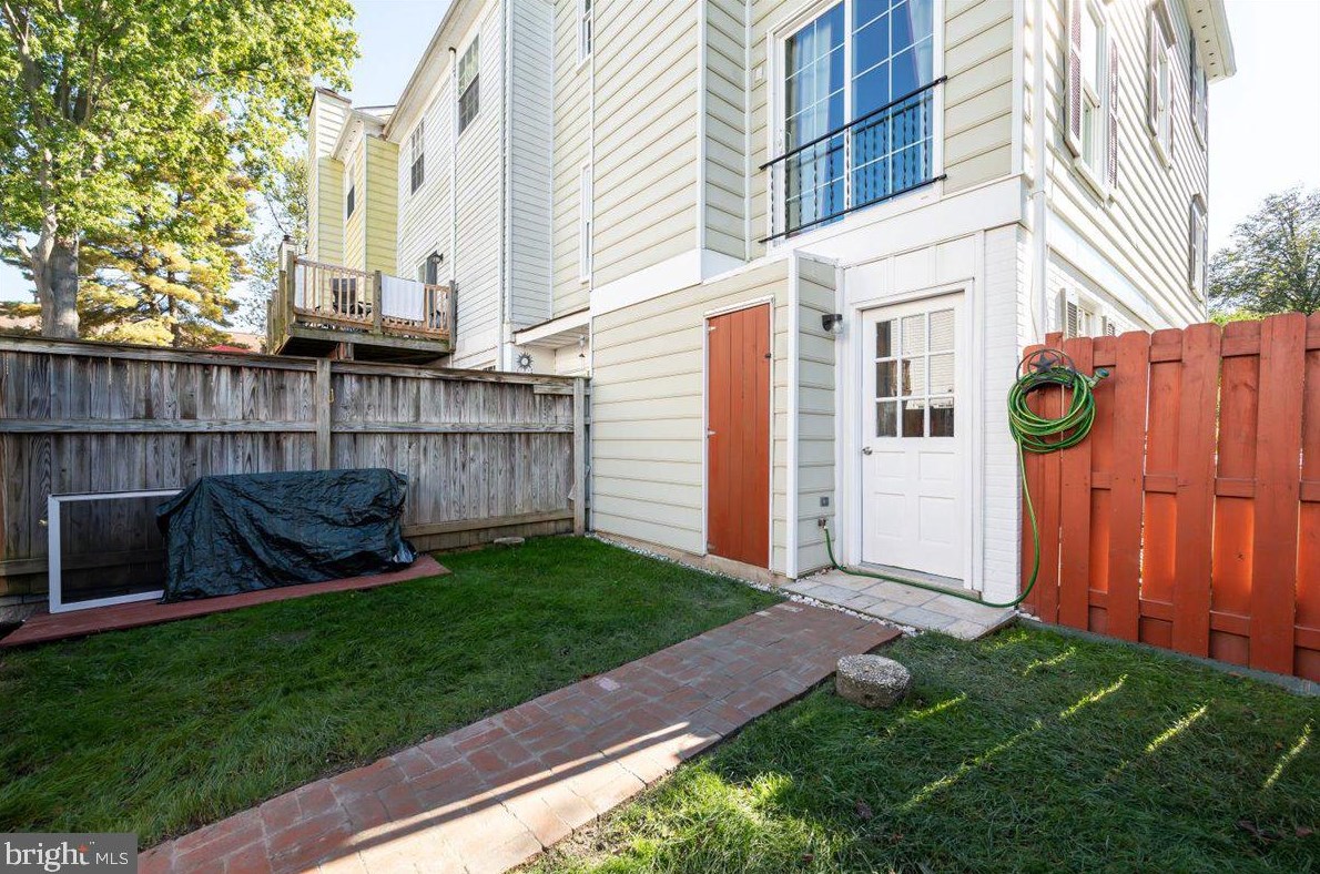 1448 Orleans Ct, Crofton MD 21114-1125 exterior