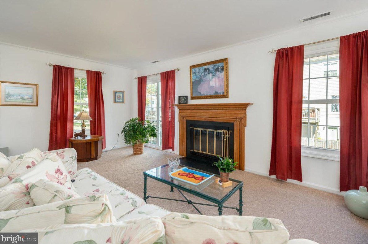 1448 Orleans Ct, Crofton MD 21114-1125 exterior