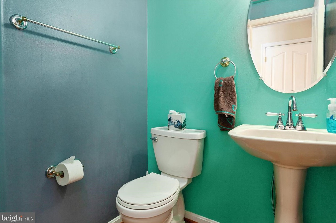 319 Fairfield Dr, Severn MD 21144-3459 exterior