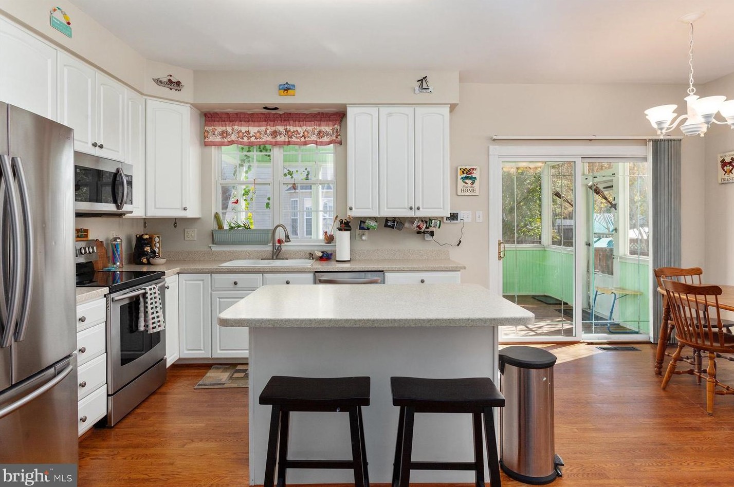 319 Fairfield Dr, Severn MD 21144-3459 exterior