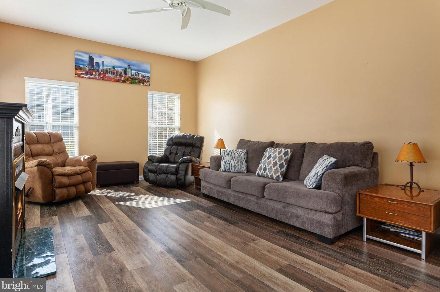 319 Fairfield Dr, Severn MD 21144-3459 exterior