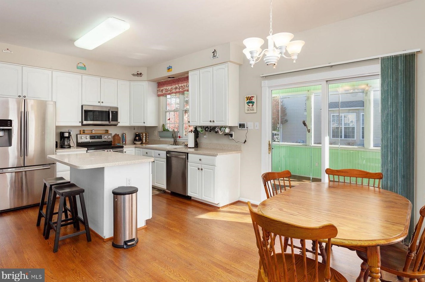 319 Fairfield Dr, Severn MD 21144-3459 exterior