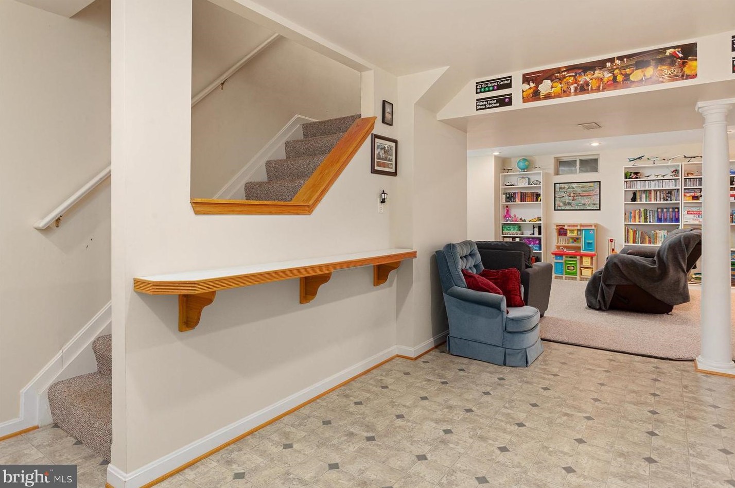 319 Fairfield Dr, Severn MD 21144-3459 exterior