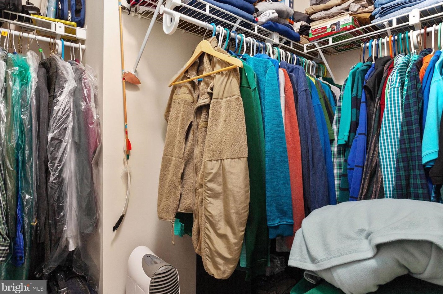 319 Fairfield Dr, Severn MD 21144-3459 exterior