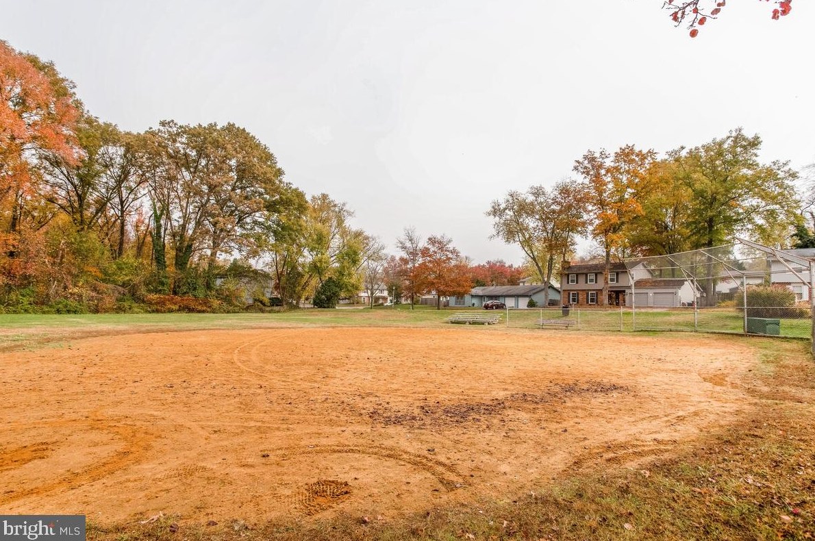 1703 Bellefield Ct, Crofton MD  21114-1904 exterior