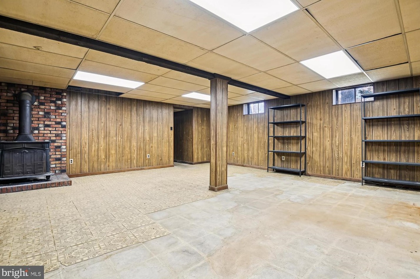 518 Hammonds Ln, Baltimore MD  21225-3644 exterior