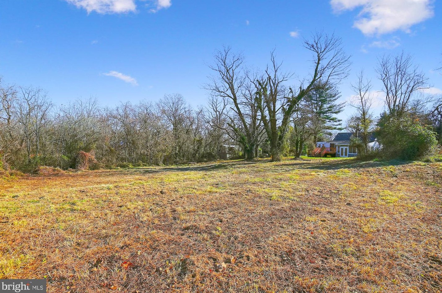 518 Hammonds Ln, Baltimore MD  21225-3644 exterior