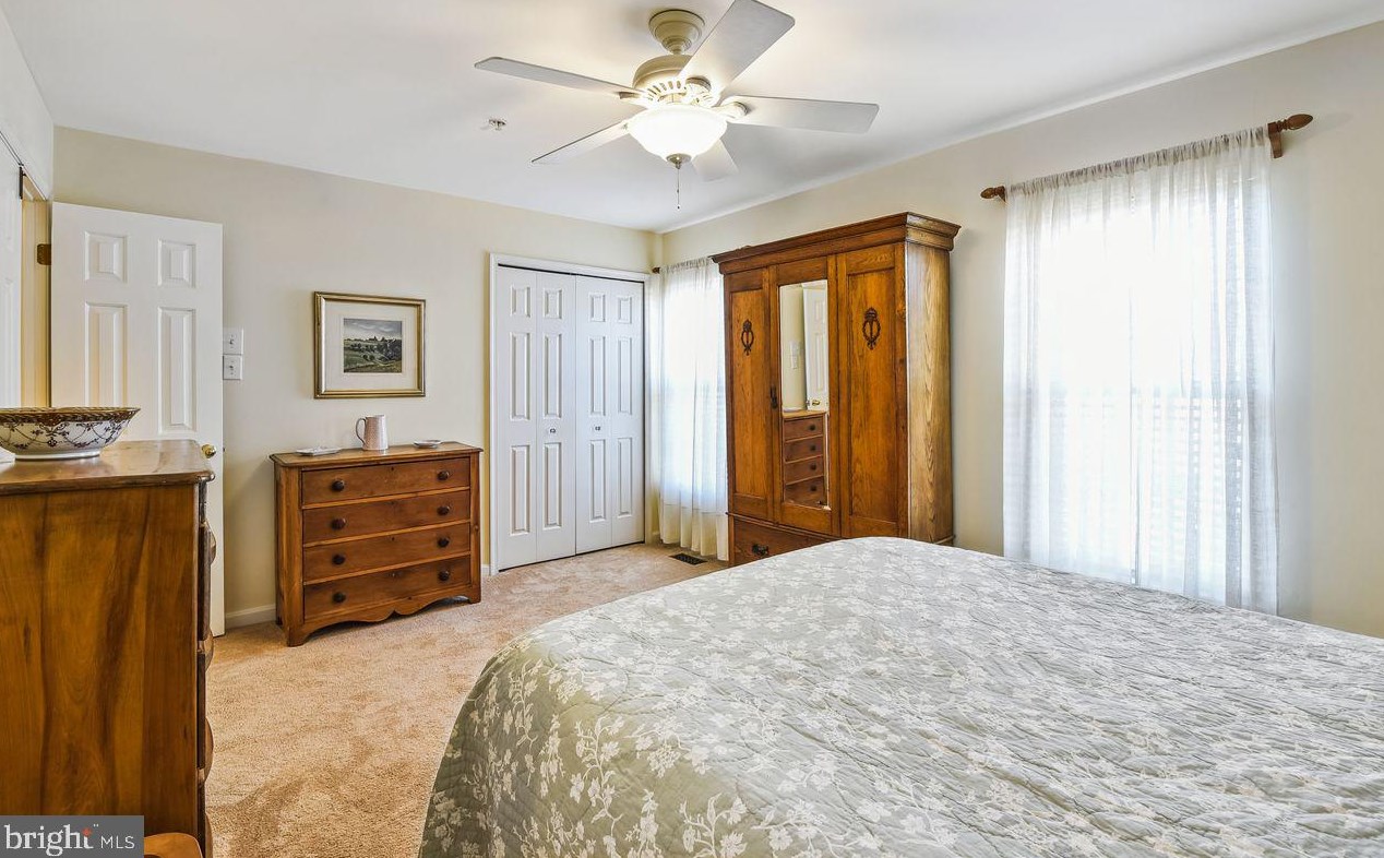 7915 Thrush Mdw Pl, Severn MD 21144-1074 exterior