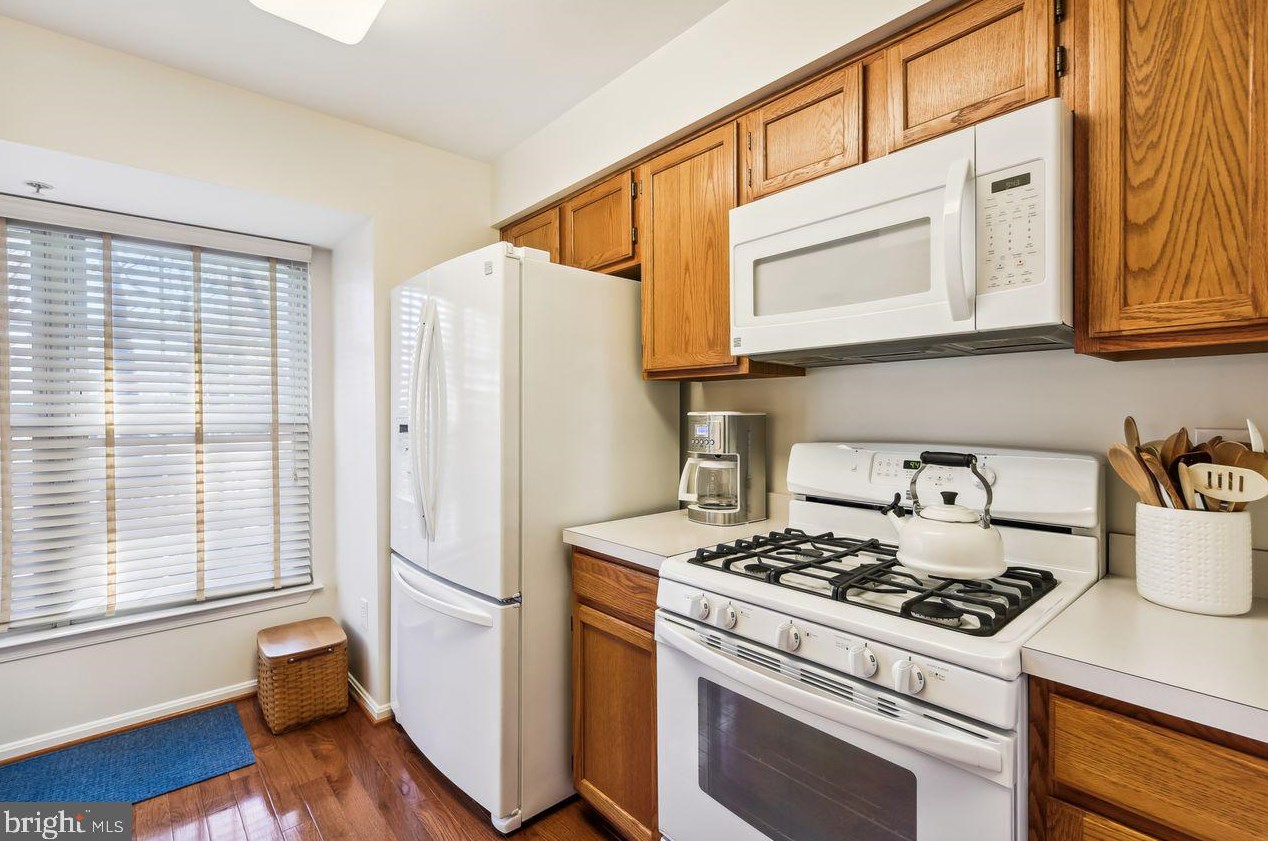 7915 Thrush Mdw Pl, Severn MD 21144-1074 exterior