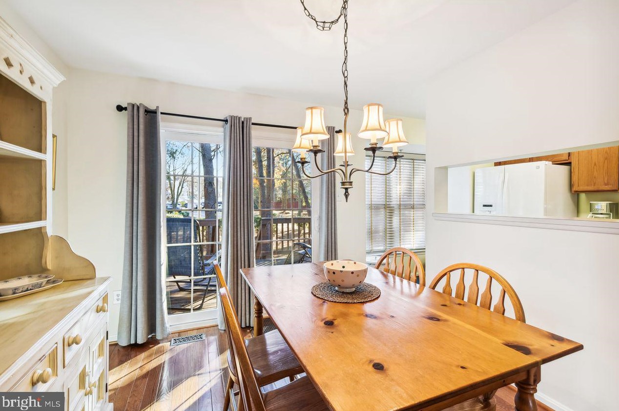 7915 Thrush Mdw Pl, Severn MD 21144-1074 exterior