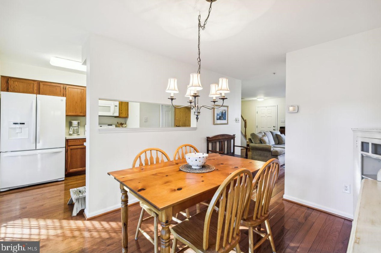 7915 Thrush Mdw Pl, Severn MD 21144-1074 exterior