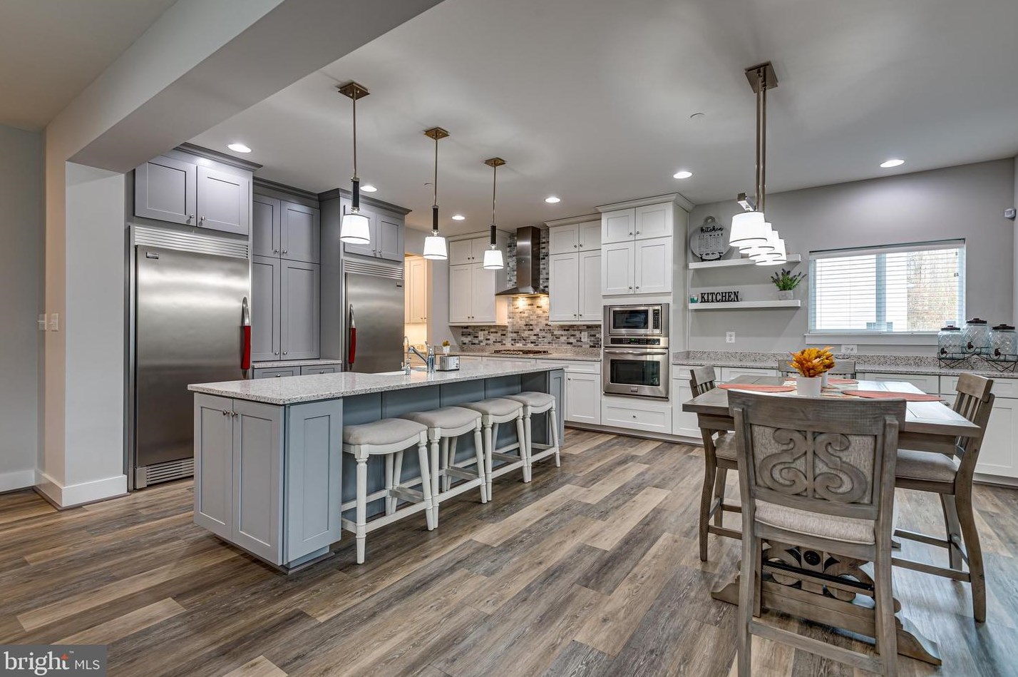 299 Bonheur Ave, Gambrills, MD 21054