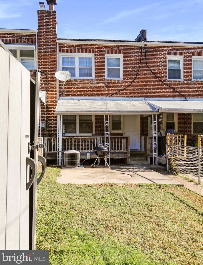 425 5th Ave, Baltimore MD  21227-3247 exterior