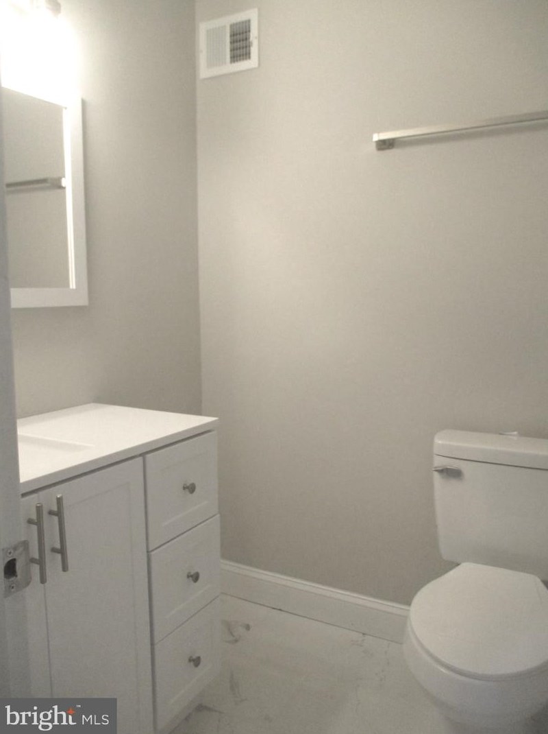 1655 New Windsor Ct, Crofton MD  21114-1737 exterior