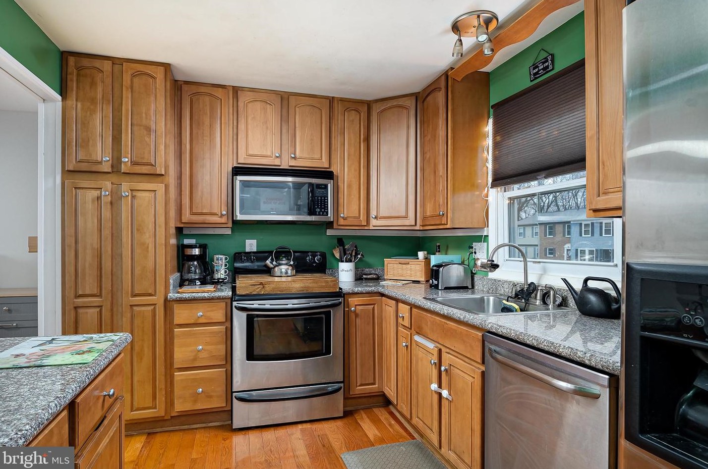 1621 Mount Airy Ct, Crofton MD  21114-1710 exterior