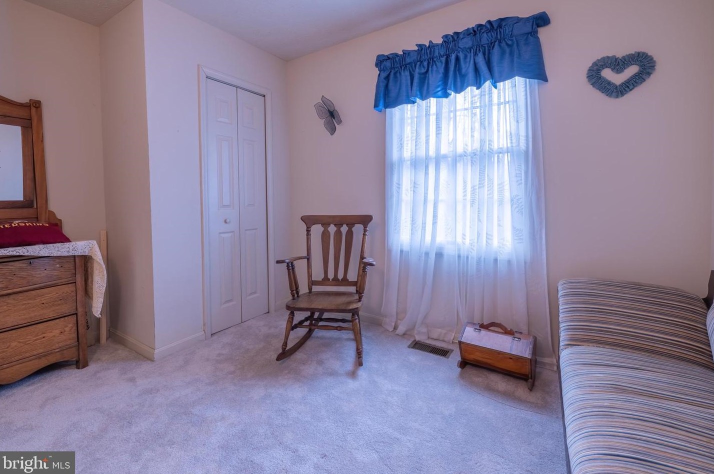 303 Greenridge Dr, Dunkirk MD  20754-2109 exterior