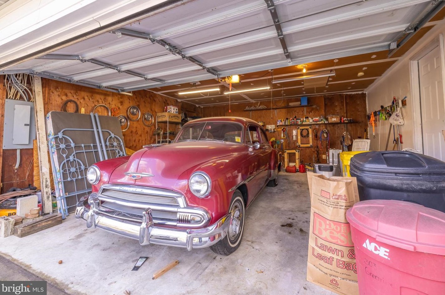 303 Greenridge Dr, Dunkirk MD  20754-2109 exterior