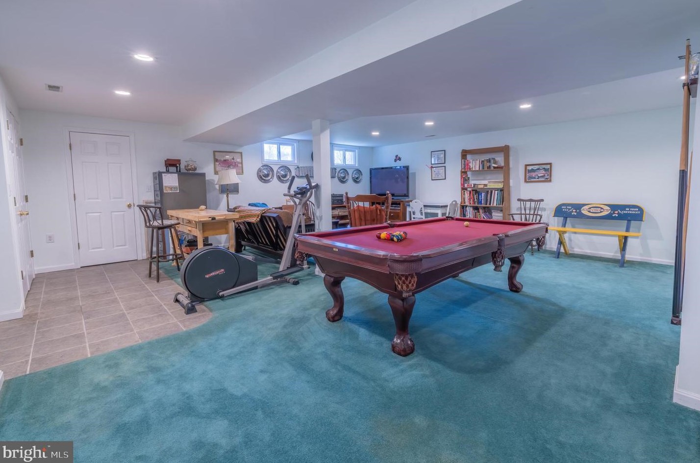 303 Greenridge Dr, Dunkirk MD  20754-2109 exterior