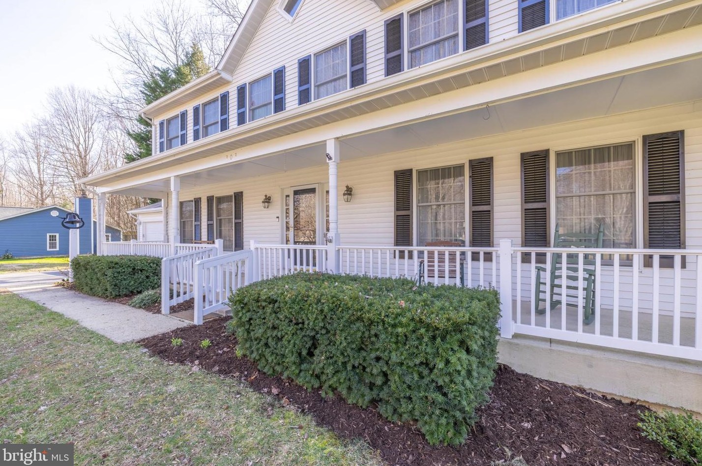 303 Greenridge Dr, Dunkirk MD  20754-2109 exterior