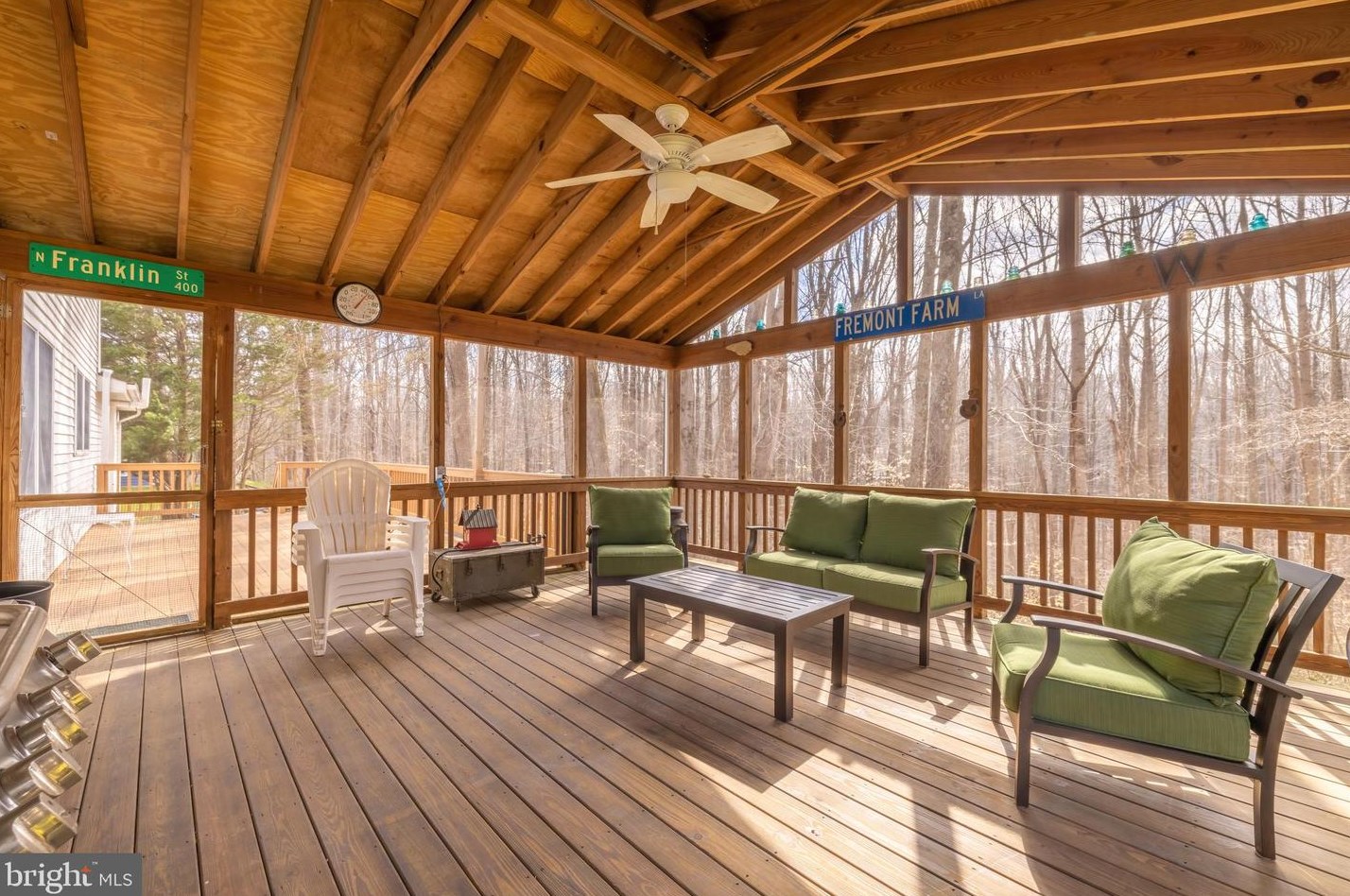 303 Greenridge Dr, Dunkirk MD  20754-2109 exterior