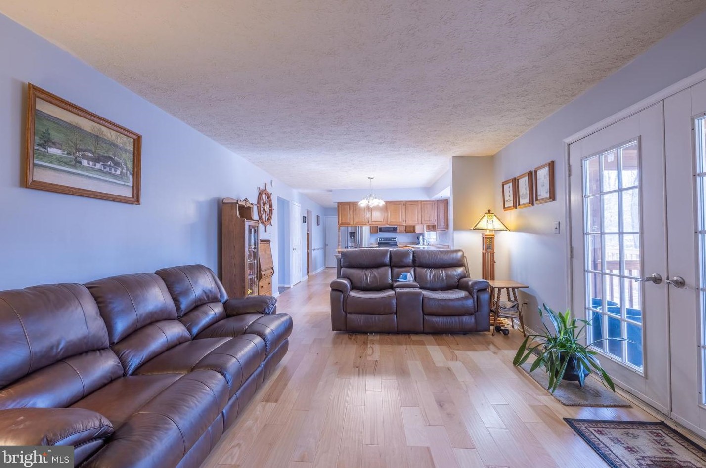 303 Greenridge Dr, Dunkirk MD  20754-2109 exterior