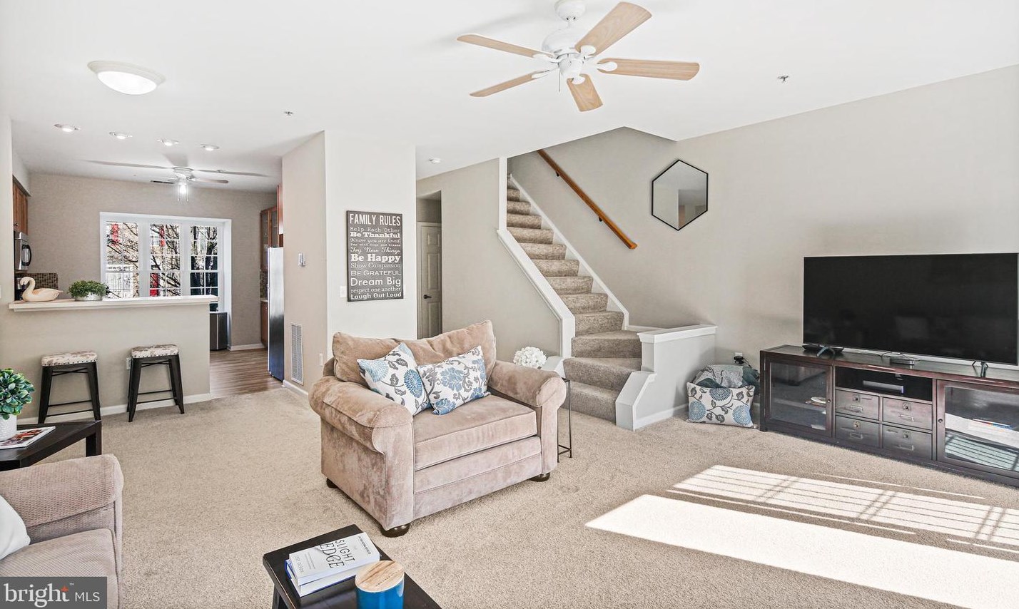 2431 Lizbec Ct, Crofton MD  21114-3247 exterior