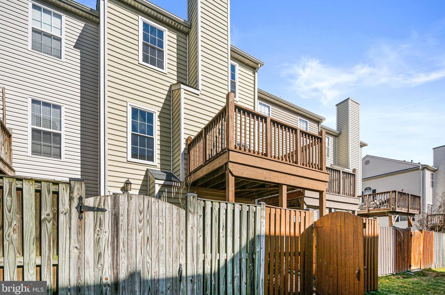 2431 Lizbec Ct, Crofton MD  21114-3247 exterior