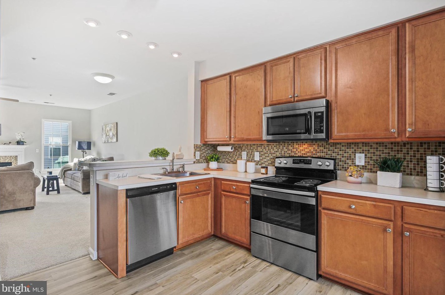 2431 Lizbec Ct, Crofton MD  21114-3247 exterior