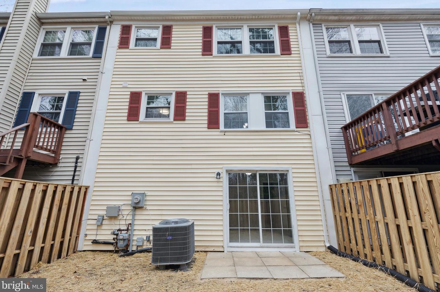 1723 Fillmore Ct, Crofton MD  21114-2309 exterior