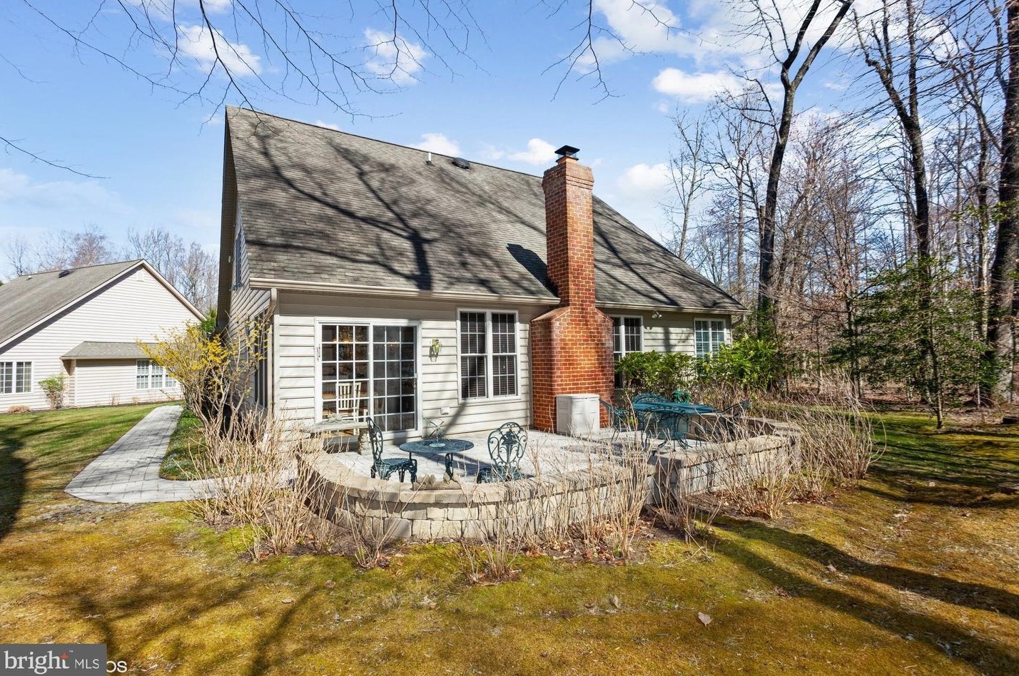 2633 Salford Dr, Crofton MD  21114-3281 exterior