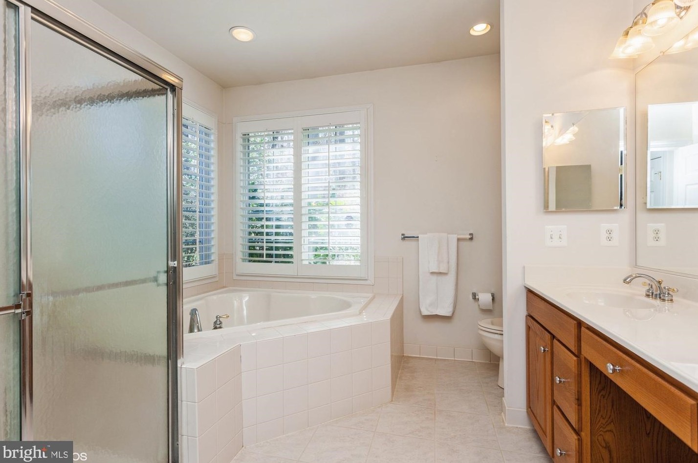 2633 Salford Dr, Crofton MD  21114-3281 exterior