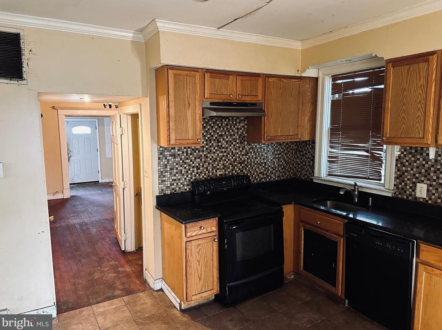 4607 Ritchie Hwy, Baltimore MD  21225-2752 exterior