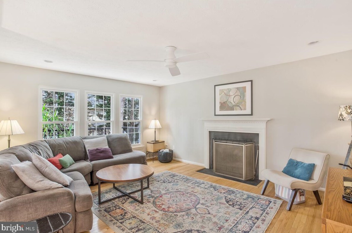 2806 Chapman Ct, Crofton MD  21114-3151 exterior