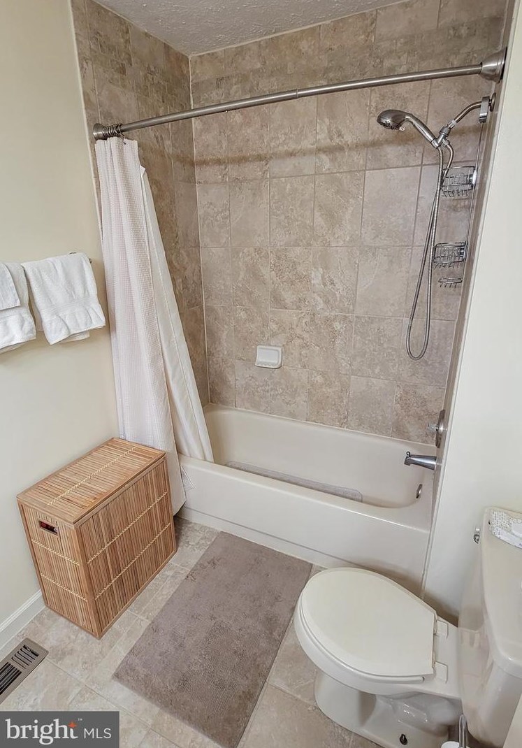 7916 Evesboro Dr, Severn MD  21144-1485 exterior