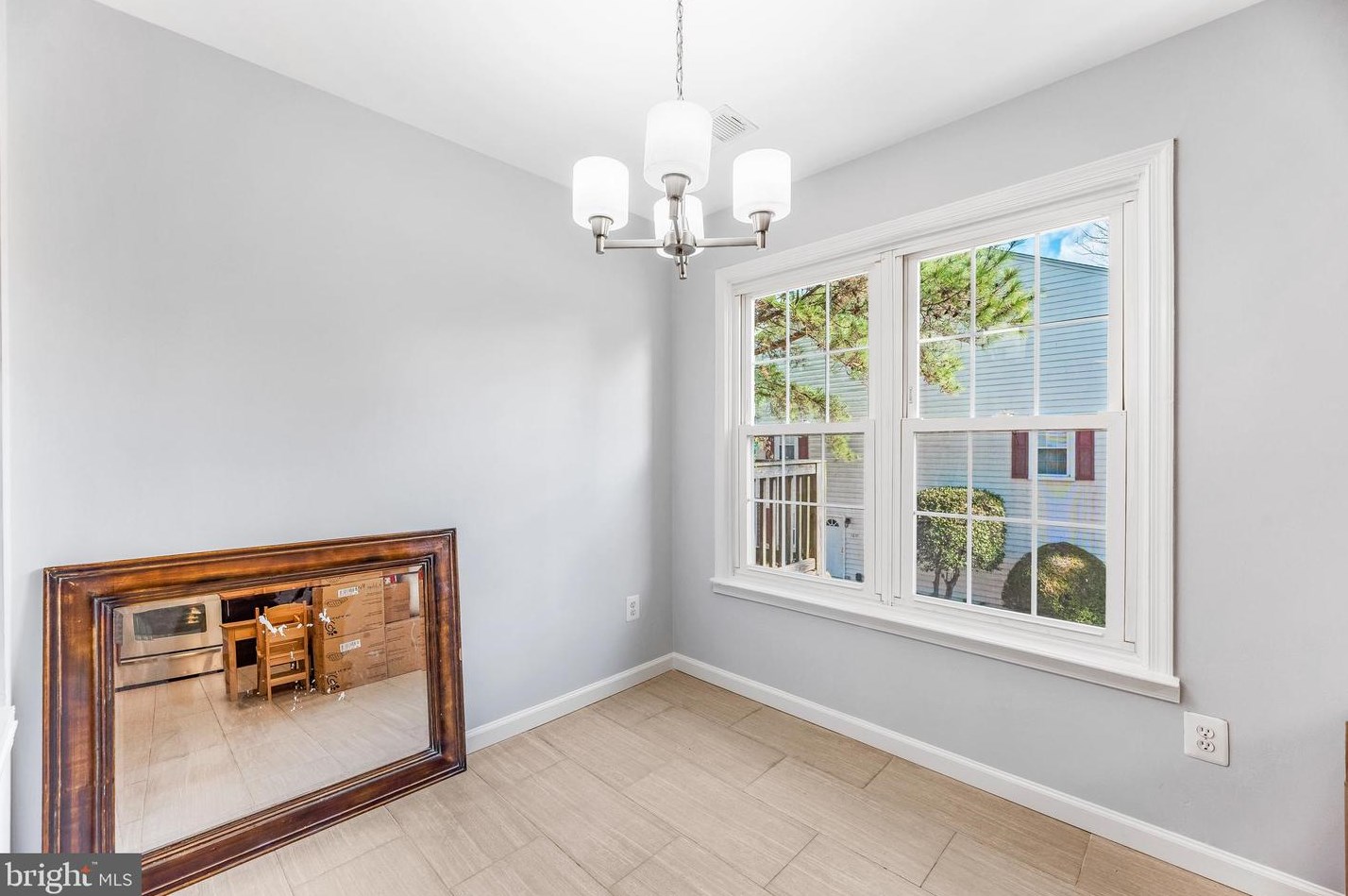 1604 Bancroft Ln, Crofton MD 21114-1607 exterior