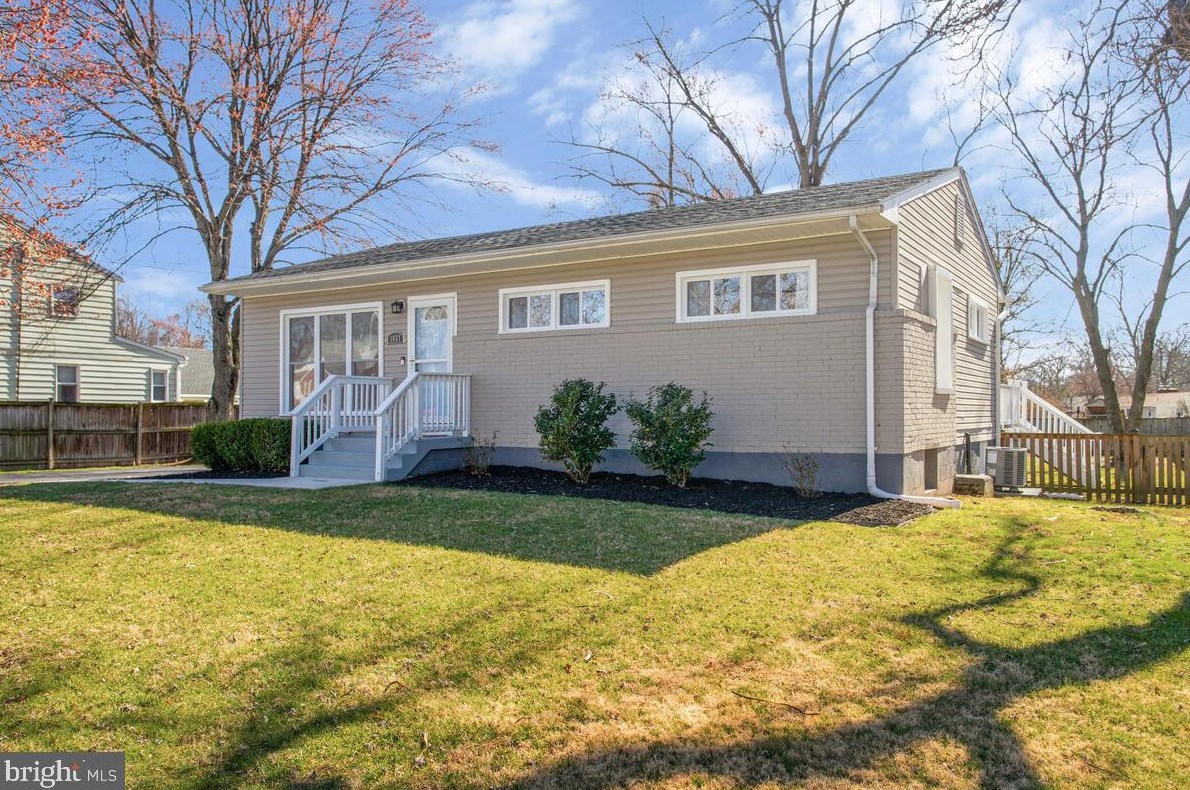 1057 Minnetonka Rd, Severn MD  21144-1136 exterior