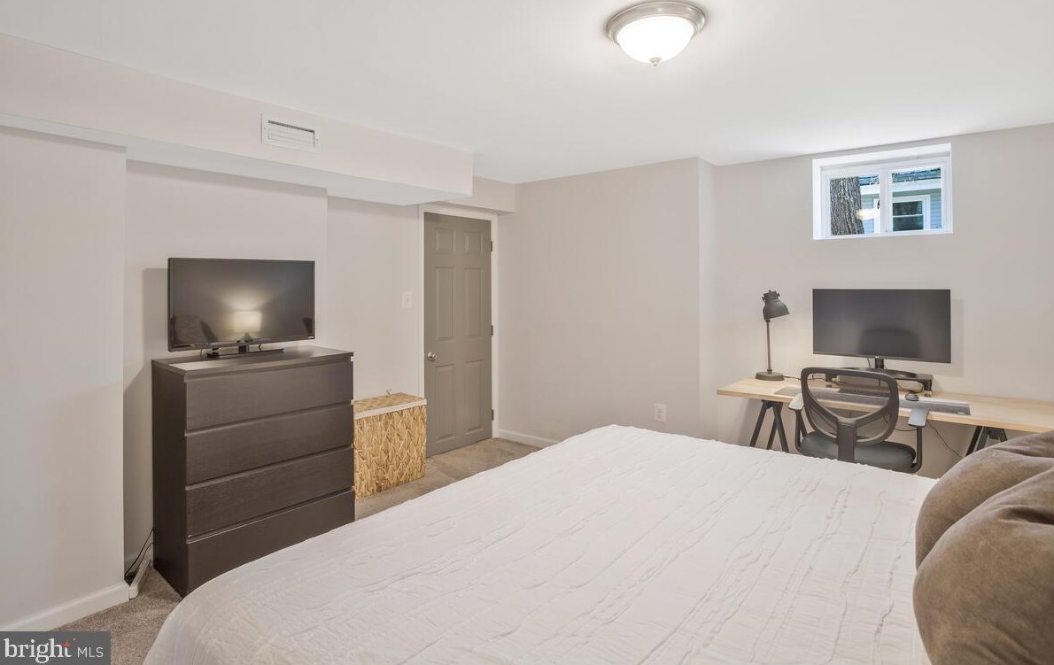 1057 Minnetonka Rd, Severn MD  21144-1136 exterior