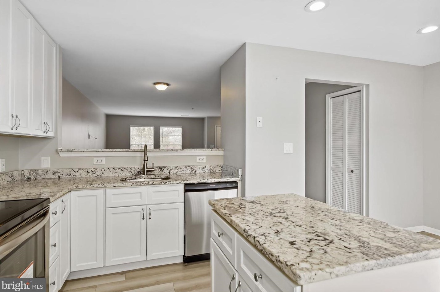 1418 Nutwood Ct, Crofton MD  21114-2844 exterior